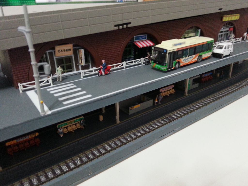 鉄道模型ジオラマ 新橋風ガード下 バスコレでレイアウトを作成してみました 鉄道模型ブログ てつもの部屋