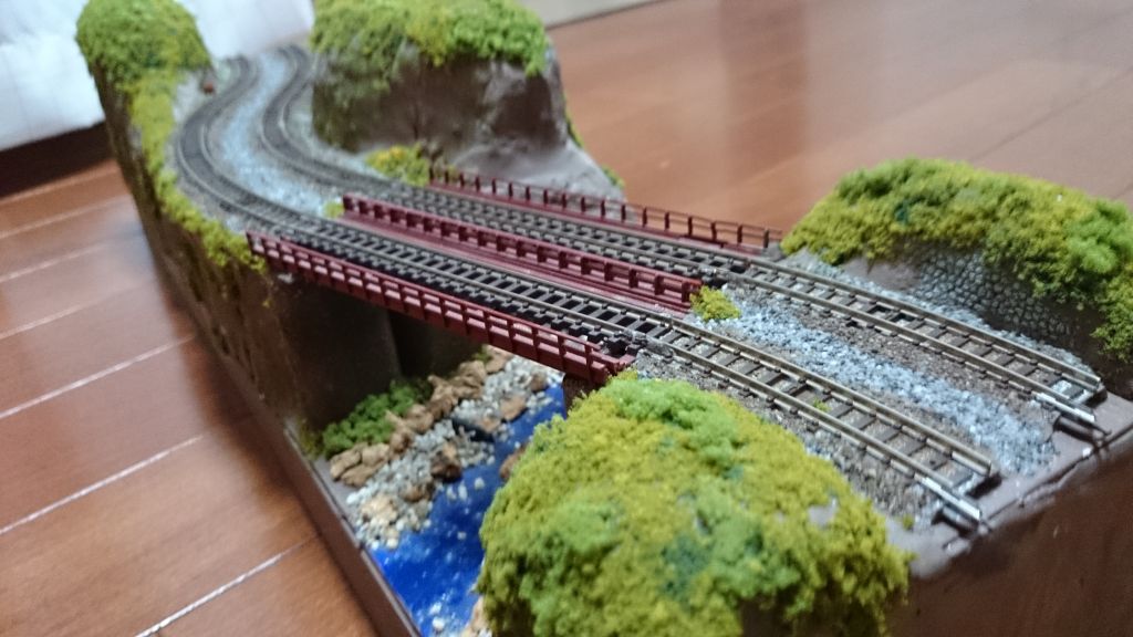 ｎゲージ鉄道模型 山並み風景のジオラマを作成しました 鉄道模型ブログ てつもの部屋